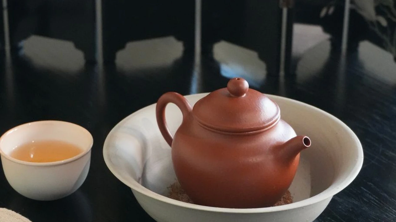 白丝jk乳蘑菇视频在哪里可以找到合规资源？